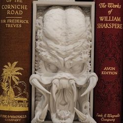 Predator Book Nook And Wall Mount