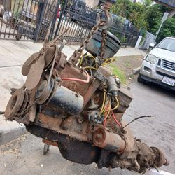 1952 SODGE FLATHEAD!! 3 SPEED MANUAL WITH OVER DRIVE!!MOTOR N TRANS! 550$