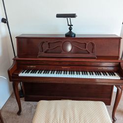 Baldwin Console Piano - 662 CHY