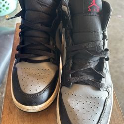 AJ 1