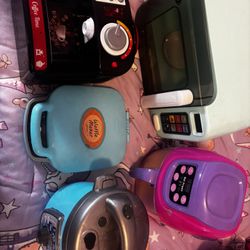 Play Kitchen Items All $15