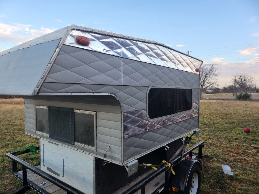 Capri Cowboy Rodeo Truck Camper for Sale in Joshua, TX OfferUp
