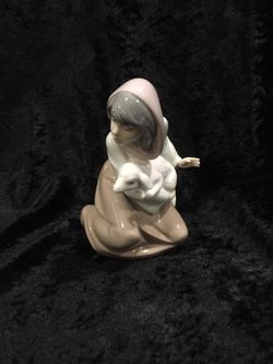 Lladro "Lost Lamb" #5484 5 1/2" x 3 1/4"