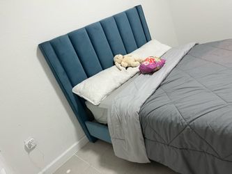 Queen bed
