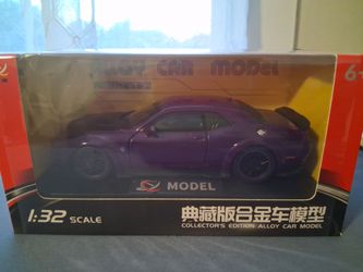 Dodge Challenger Hellcat 1:32 Diecast Collector's Edition New in Box
