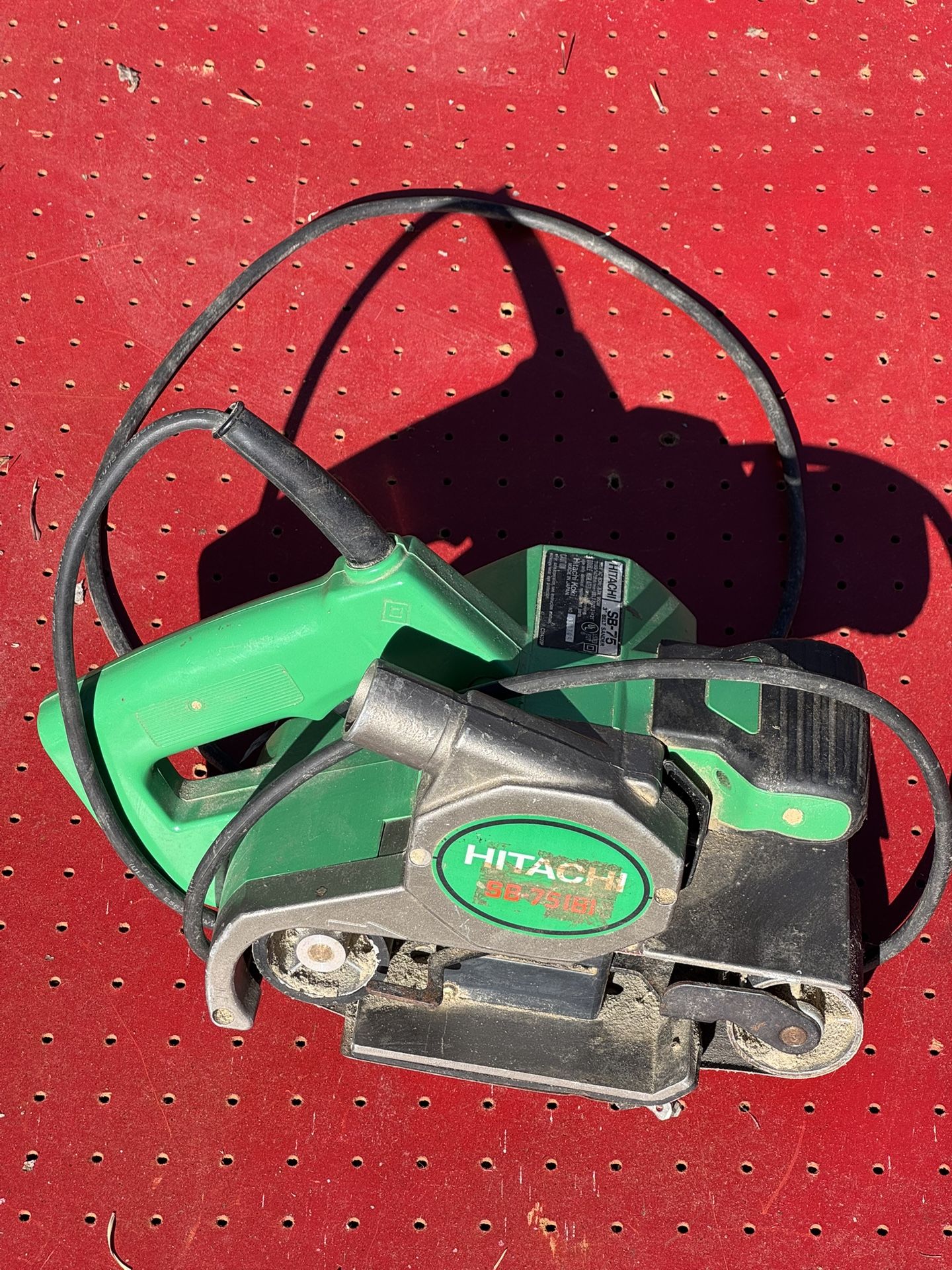 HITACHI 3" X 21" Corded Belt Sander SB-75 161