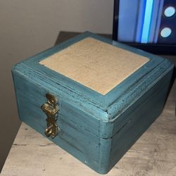 📦 2 Rustic Blue Wooden Keepsake Boxes