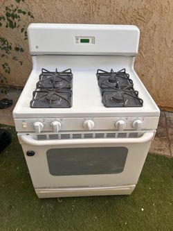General electric stove