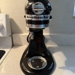 KitchenAid Artisan Series 5qt Tilt-Head Stand Mixer