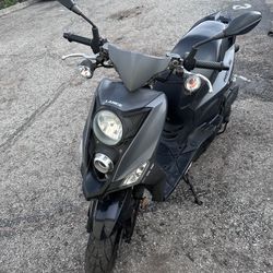 Motorscooter- 2017 Lance Cabo 200i