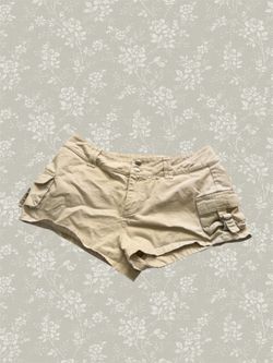 Cotton On tan cargo shorts