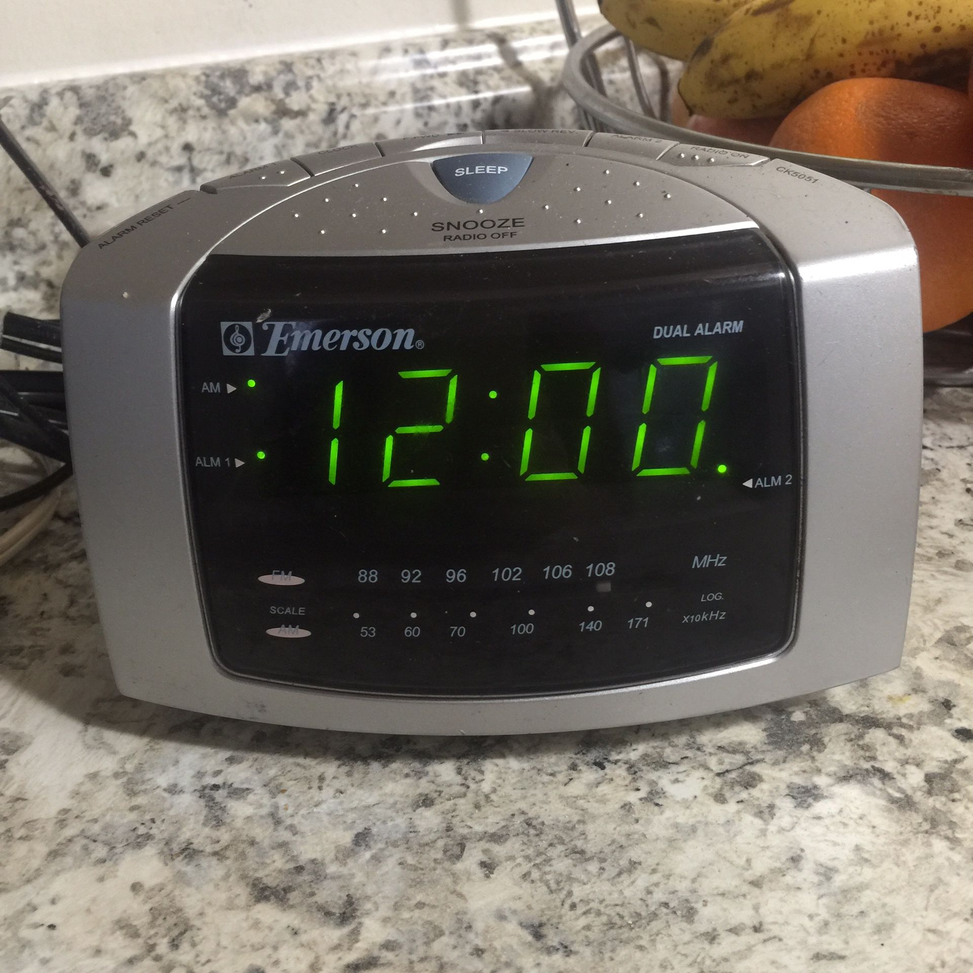 Alarm clock radio