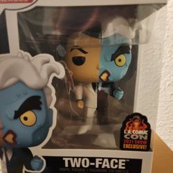 Funko Pop Two-face