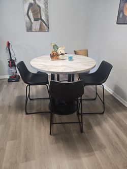 Marbel Top Dining Room Table and 4 Chairs