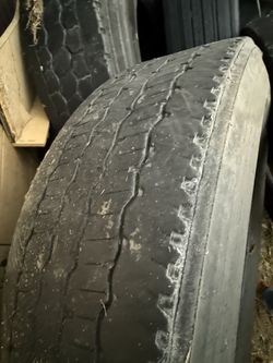 22.5 Semi Tires
