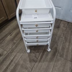 New Nail Saloon Shelf 
