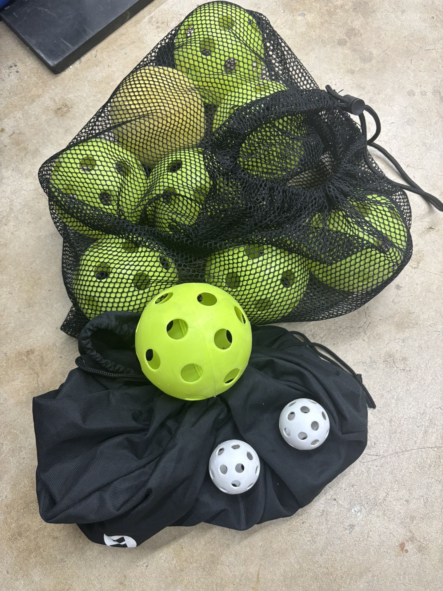 Softball/Baseball Wiffle Balls