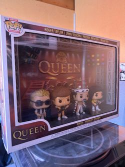 Funko Pop! Moments Deluxe #06 — Queen at Wembley 1986, VAULTED (New in Box)