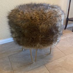 Fur Seat/Ottoman