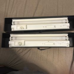 Two Fish Tank Lights Brand New Bulbs