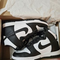 Womens High Tops Panda Dunks Size 6.5