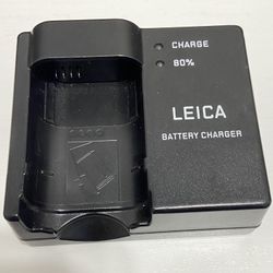 LEICA  Charger Modele/BC-SCL4