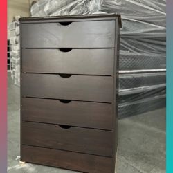 5 Drawer Dresser 
