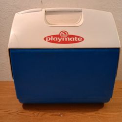 Igloo Playmate 8 Quart Cooler 