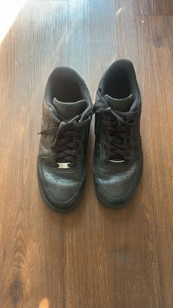Nike Air Force 1 All Black Low-Top Sneakers