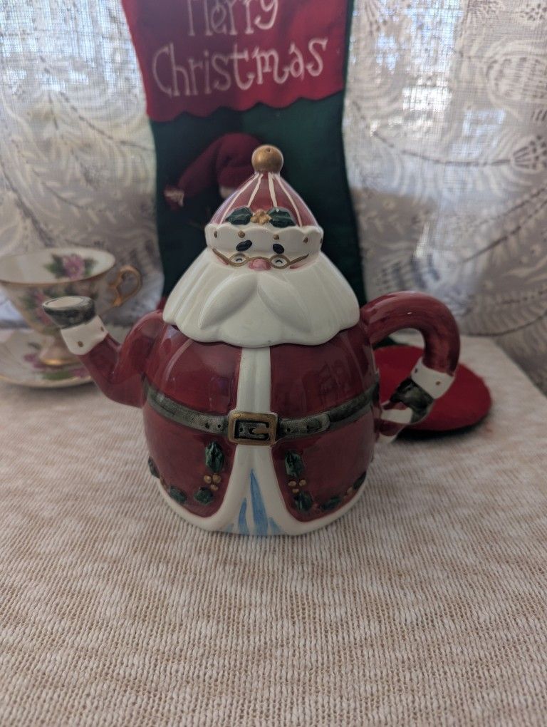 Santa Teapot
