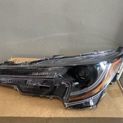 2020-2023 Toyota Corolla LE Left Headlight 