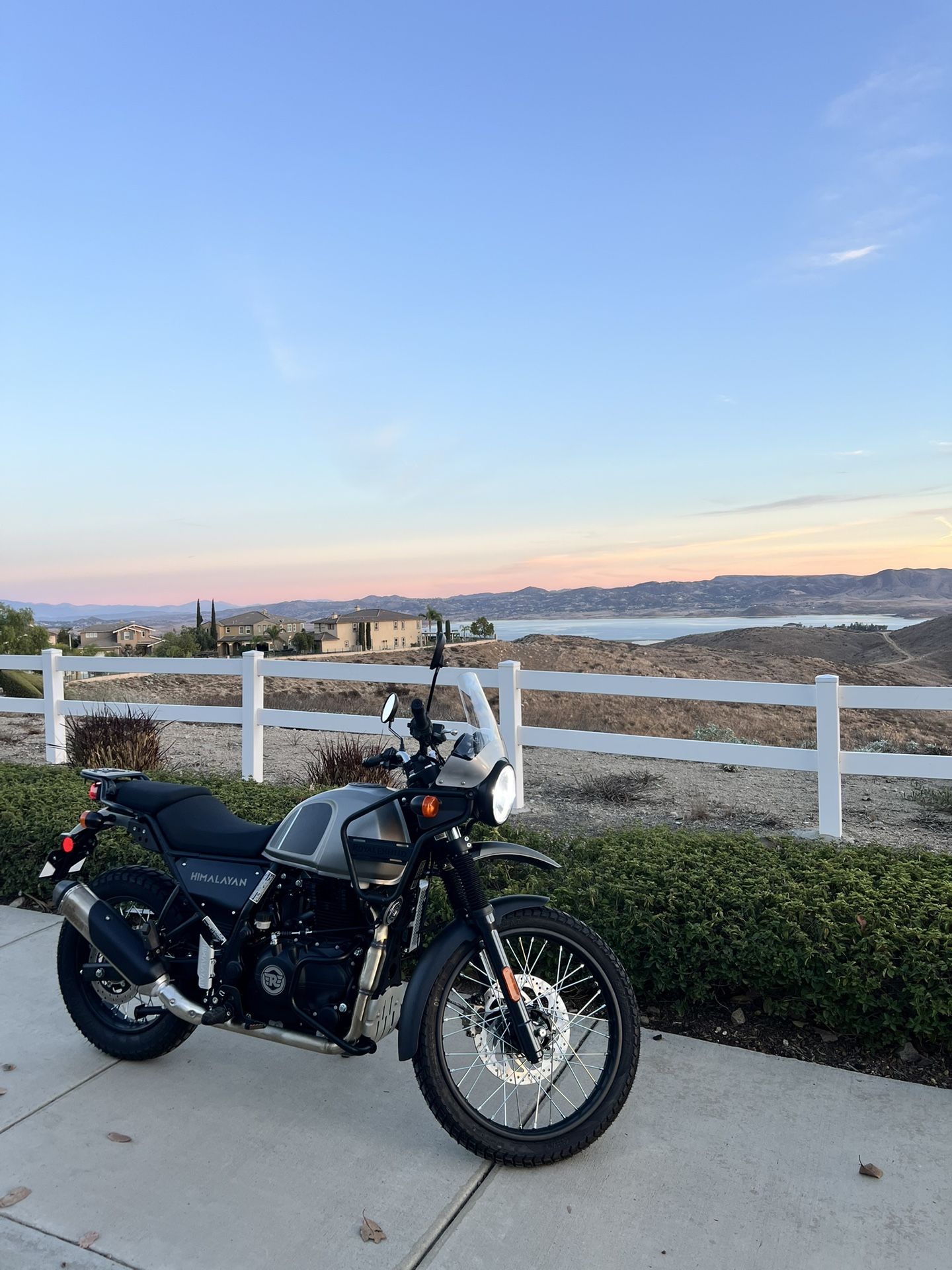 2023 Royal Enfield Himalayan 411c