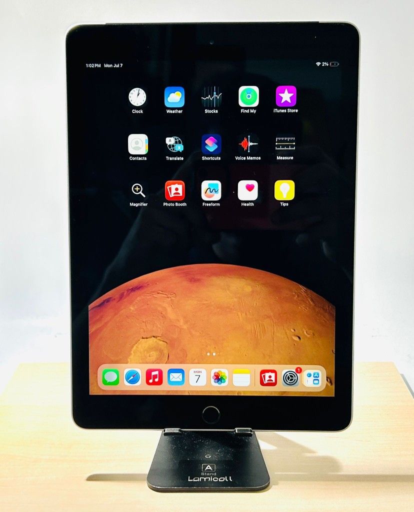 Apple iPad 6th Gen 32GB Cellular Unlocked Fully Functional iOS 17