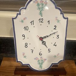 Vintage Williams Sonoma flowers porcelain clock