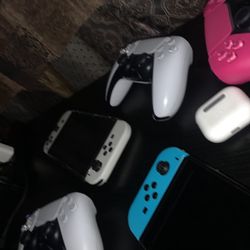 PS5 Controllers , Nintendo Switches And AirPods