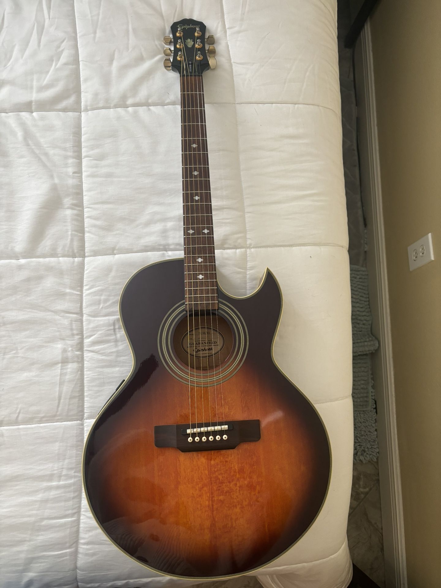 Epiphone PR-5E VS Acoustic Electric 