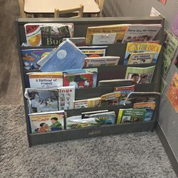 Book Shelves daycare, preschool