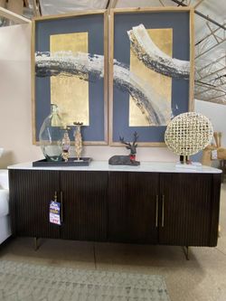 FLOOR MODEL ONLY!!! Layten Server!!!!