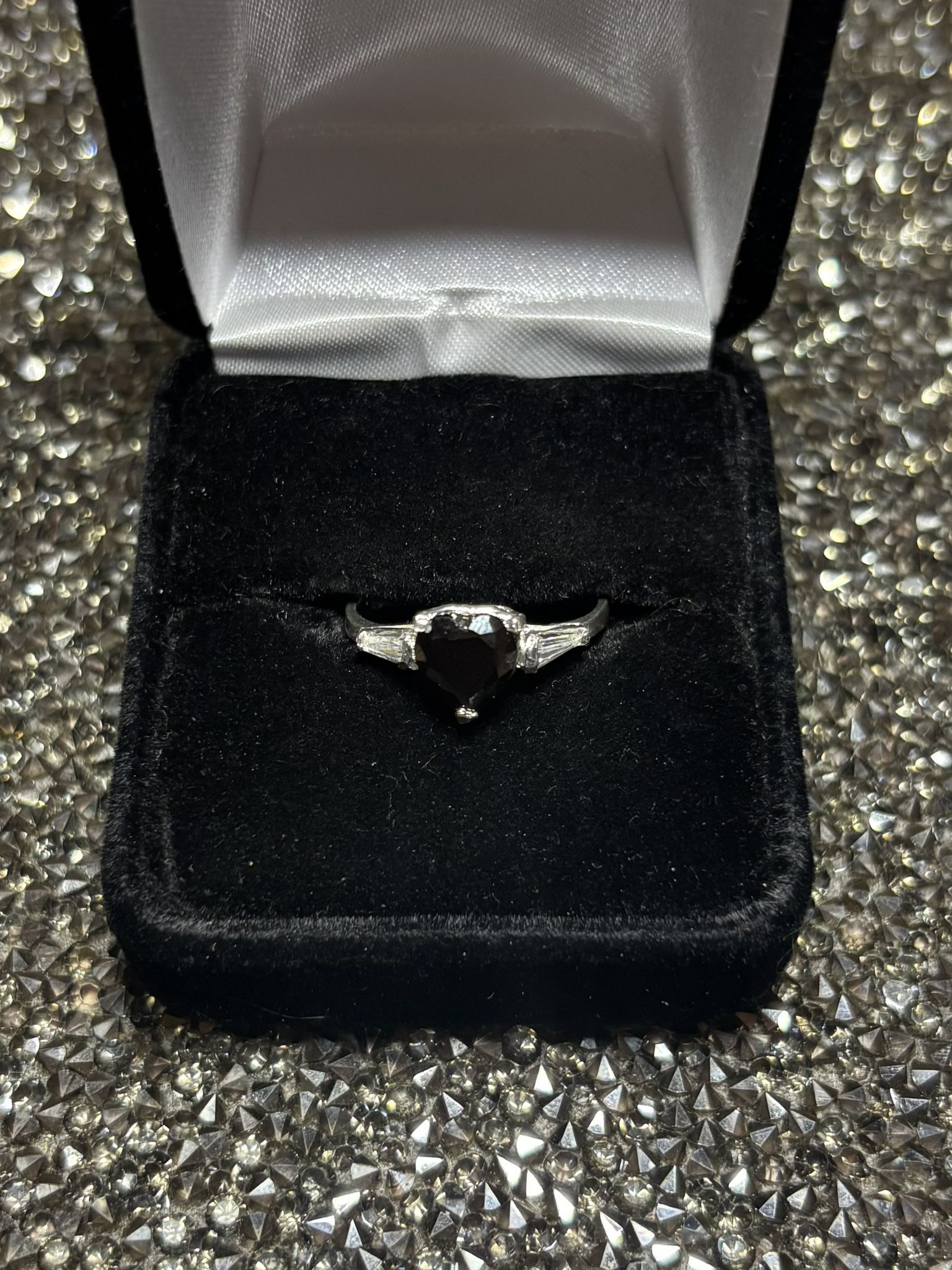 Pandora Ring Size 8 Black Heart