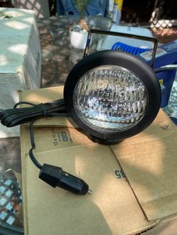 Magnet Base, Cigarette Lighter Powered Portable Spotlight x4