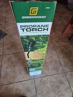 Propane torch with trigger start