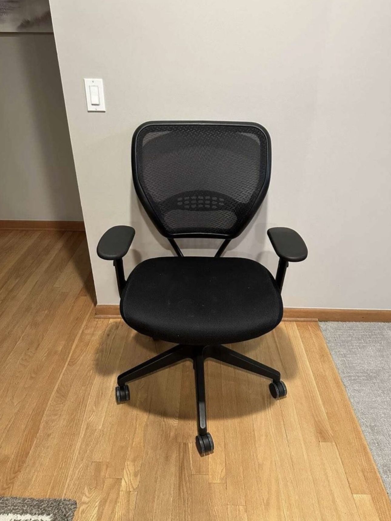 Multi-Function Fabric Task office chair with adjustable arms
