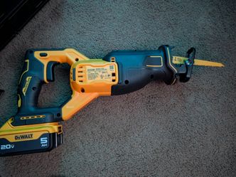 DeWalt DCS382 20V Brushless Reciprocating Saw