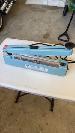 Tabletop Impulse Sealer with Cutter - 12"
