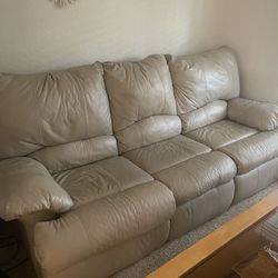 Spacious Leather 3 Seat Couch, Pullout Bed, Minimal Wear