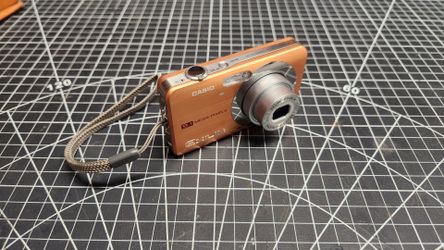 Casio Exilim EX-Z85 9.1MP digital camera