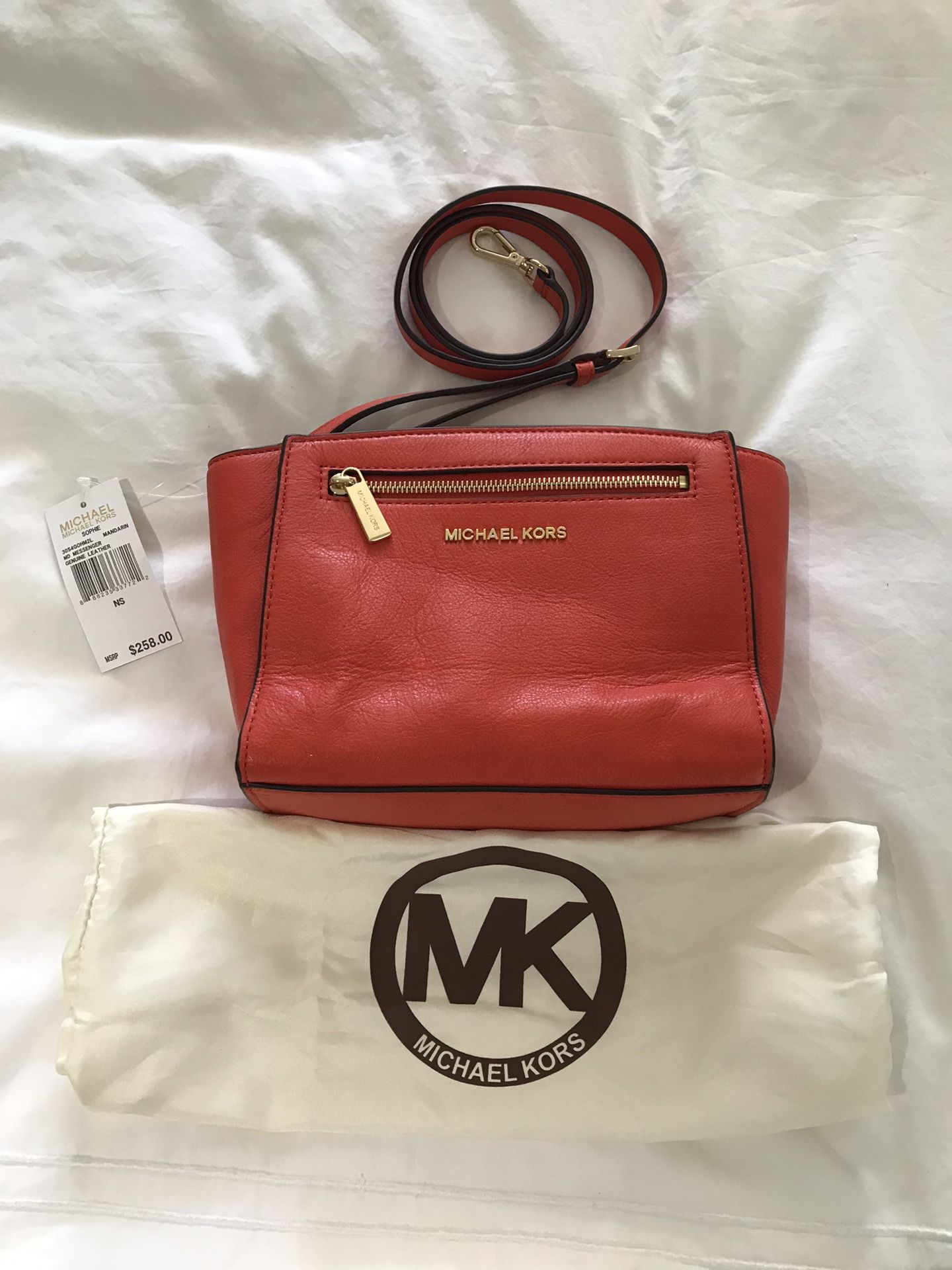 Michael Kors Sophie Leather Messenger bag