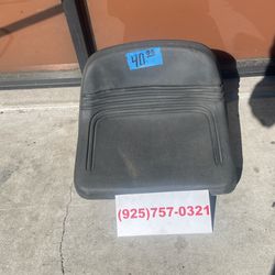 Riding Lawnmower, Seat