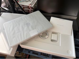 Apple MacBook Neo (256gb) 100% Working with Original Box & Packaging!