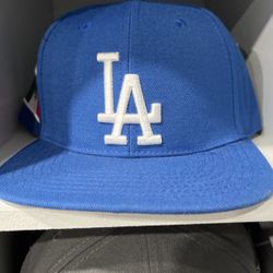 Los Angeles Dodgers Snapback hat 35$ Each